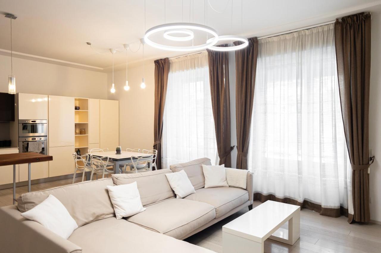 Elegante E Spazioso Quadrilocale In Porta Venezia 米兰 外观 照片