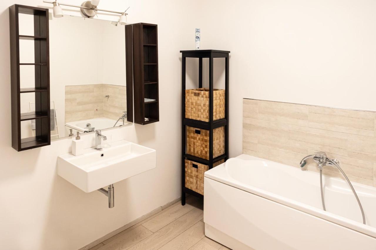 Elegante E Spazioso Quadrilocale In Porta Venezia 米兰 外观 照片